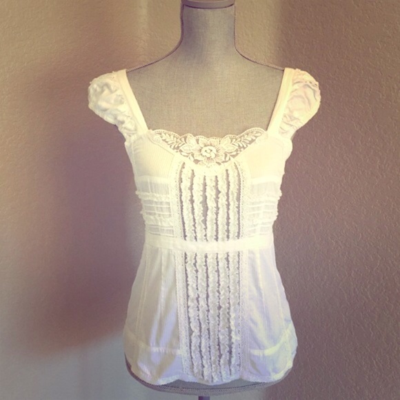 Red by Marc ekō Tops - White lacey Boho top