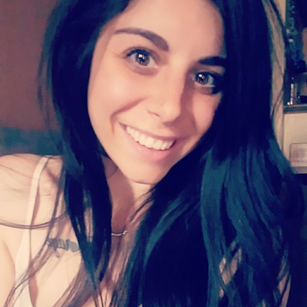 Meet your Posher, Christina