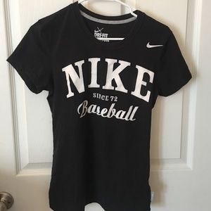 NIKE TEE
