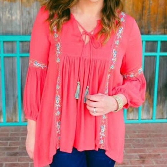 Pink top from Shop CCXO - Picture 1 of 2