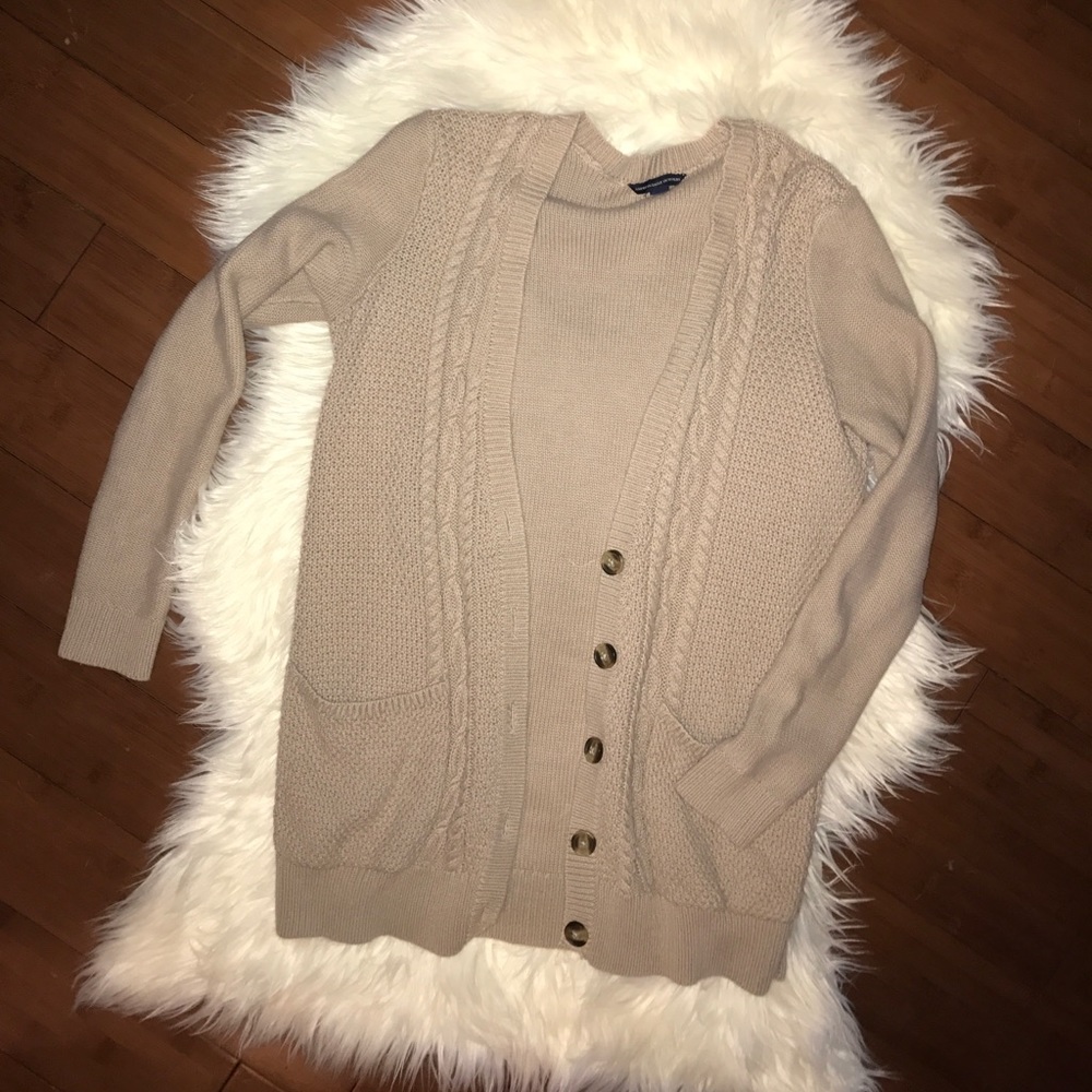 American eagle sweater cardigan