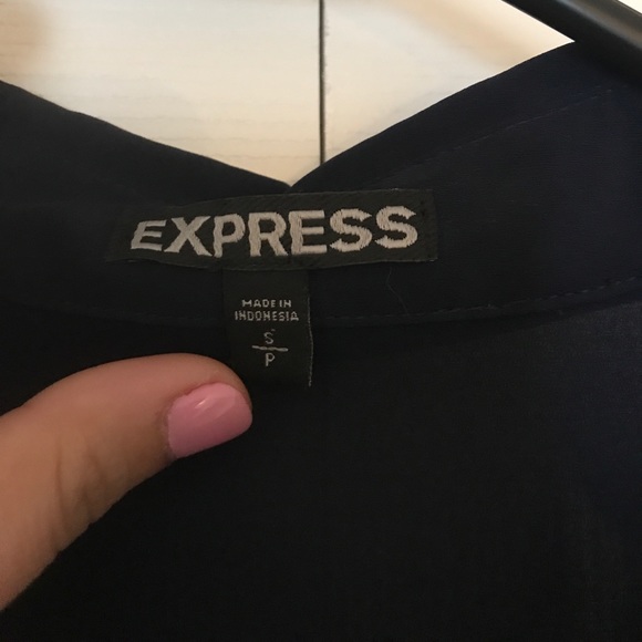 Express women's blouse - Picture 2 of 3