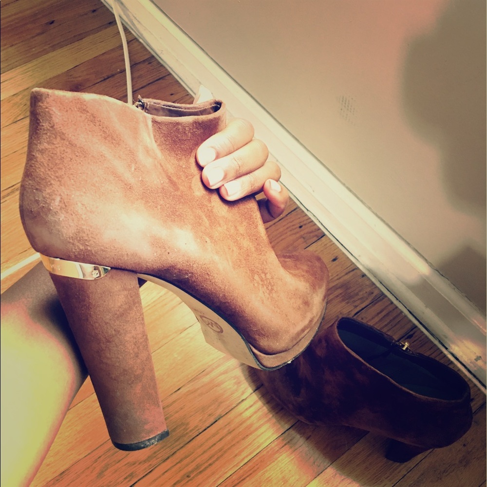 Booties! - Picture 5 of 5