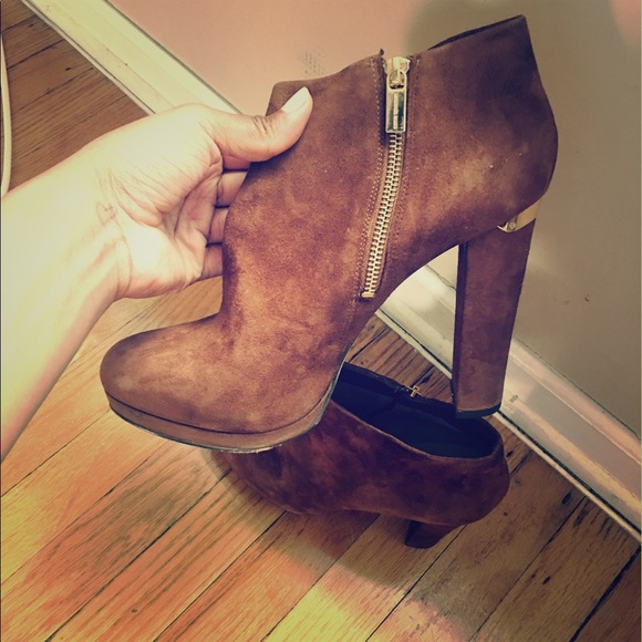 Booties! - Picture 4 of 5