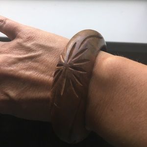 NWOT- Wooden Bangle Bracelet