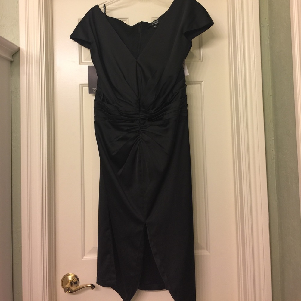 Tadashi Cocktail Dress, size 14Q, blk, cap sleeves