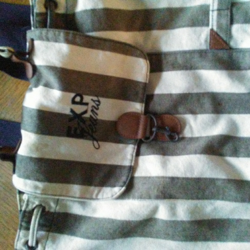 Backpack - Picture 2 of 4