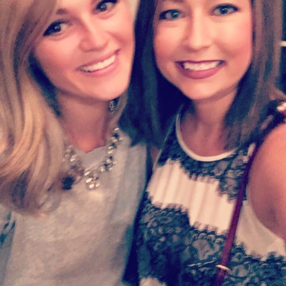 Meet your Posher, Jennifer - Picture 1 of 1