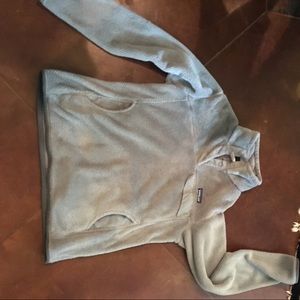 gray patagonia pullover