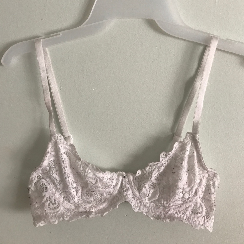 White lace bralette