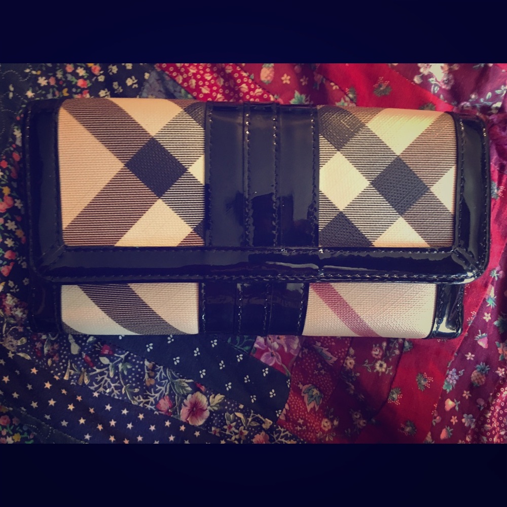 Burberry wallet
