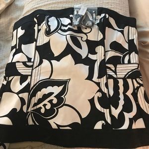 WHITE HOUSE BLACK MARKET strapless top!