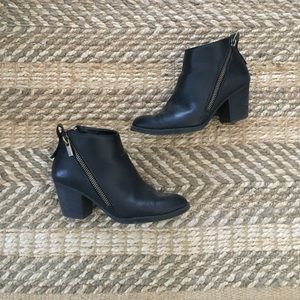 Journee Collection Bristl Bootie