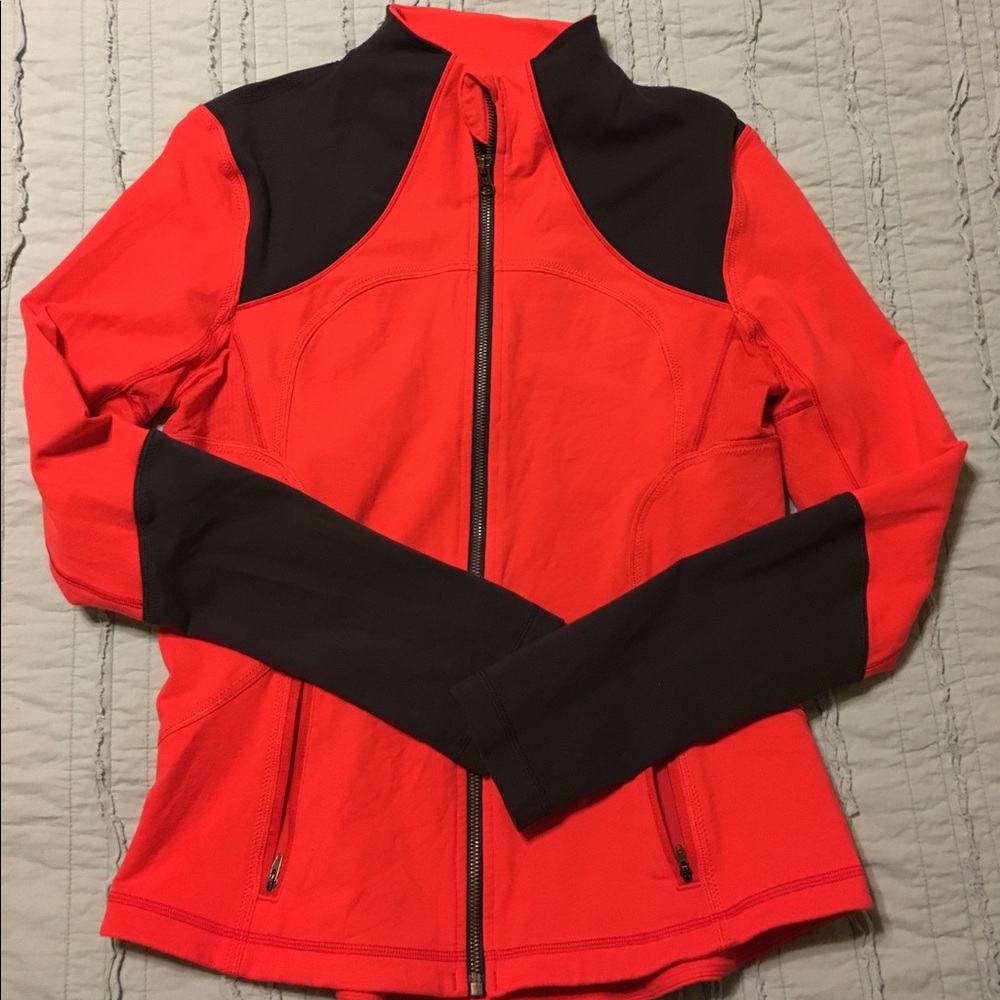 Lululemon Forme Jacket Brushed, size 12