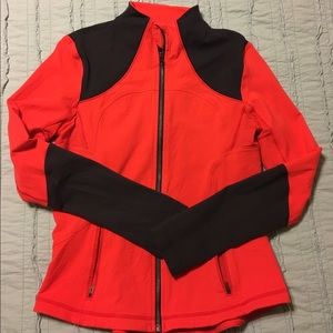 Lululemon Forme Jacket Brushed, size 12