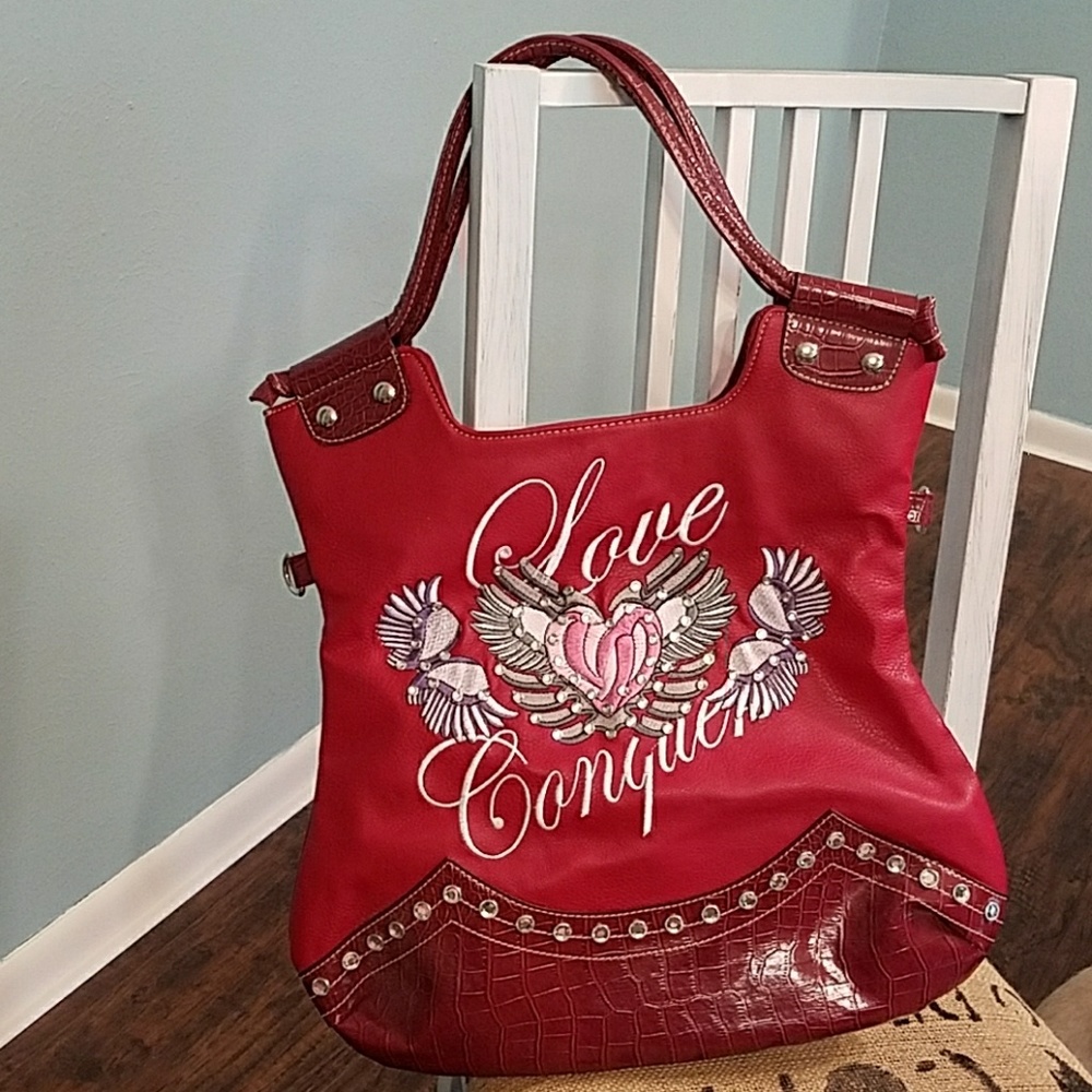 Red fun embroidered purse