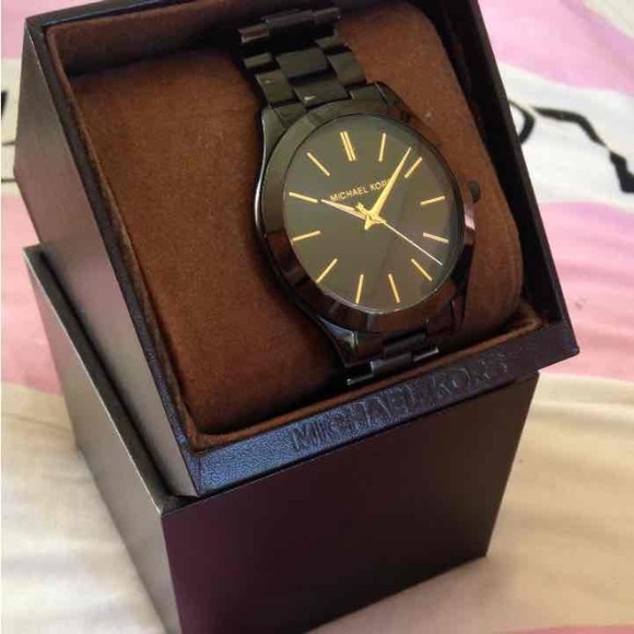 MK Watch main image 4