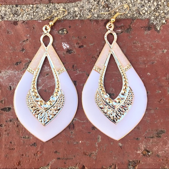 🎈4/$25 White Enamel GOLD EARRINGS Moroccan hoops - Picture 2 of 6