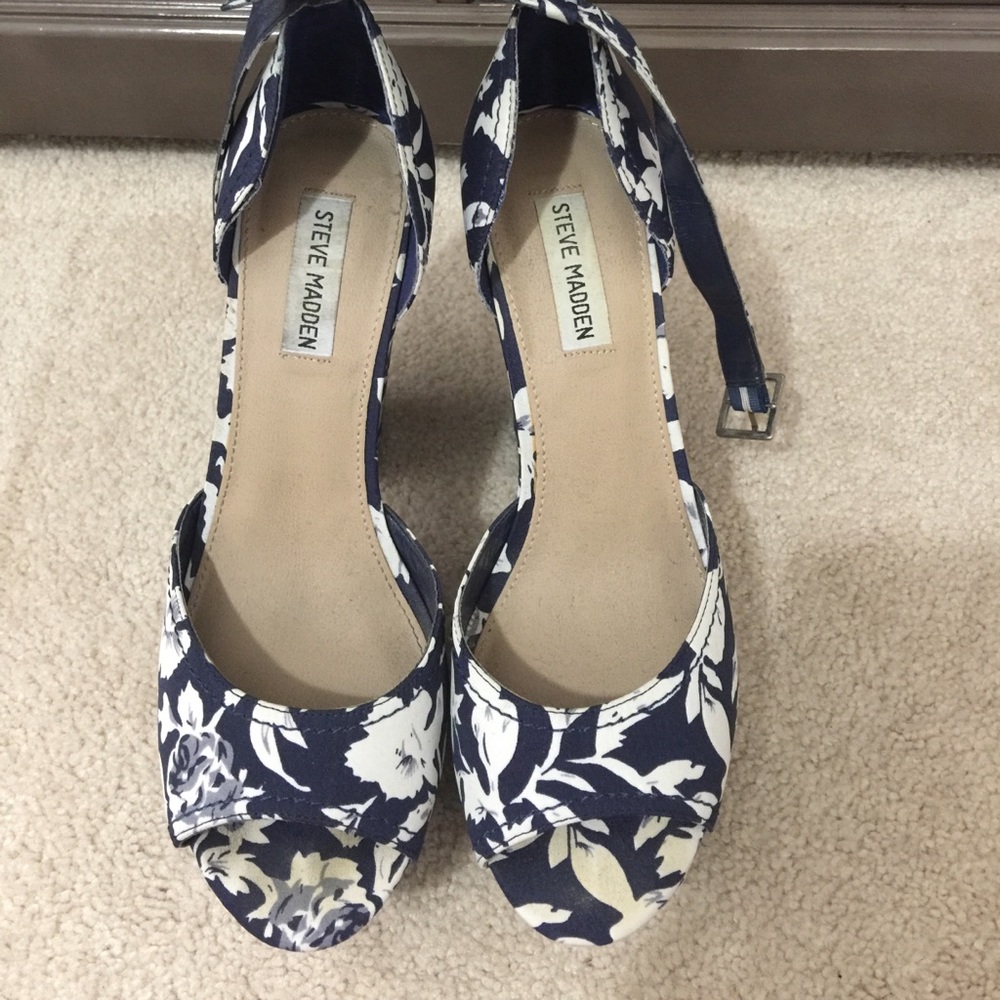 STEVE MADDEN