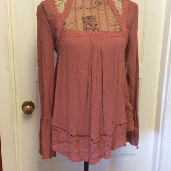 🦉⚡️sale $ final$⚡️🦉Taylor & Sage blouse - Picture 3 of 8