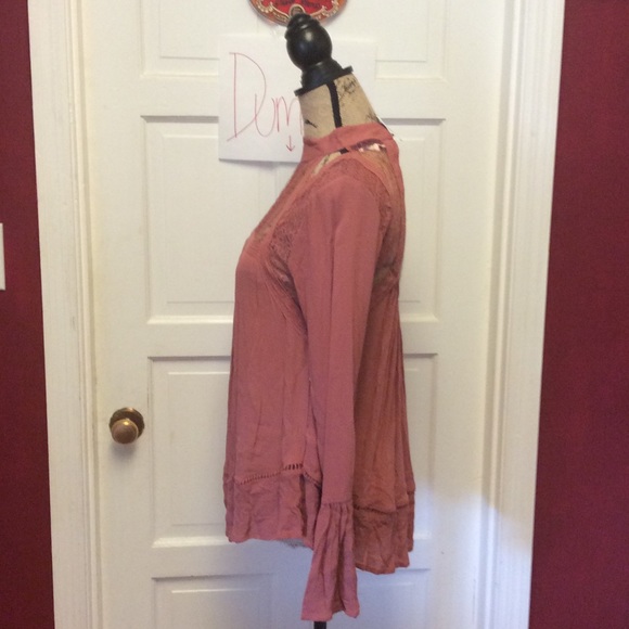 🦉⚡️sale $ final$⚡️🦉Taylor & Sage blouse - Picture 4 of 8