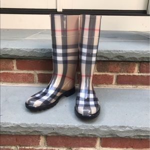 Burberry Rain Boots NWOT