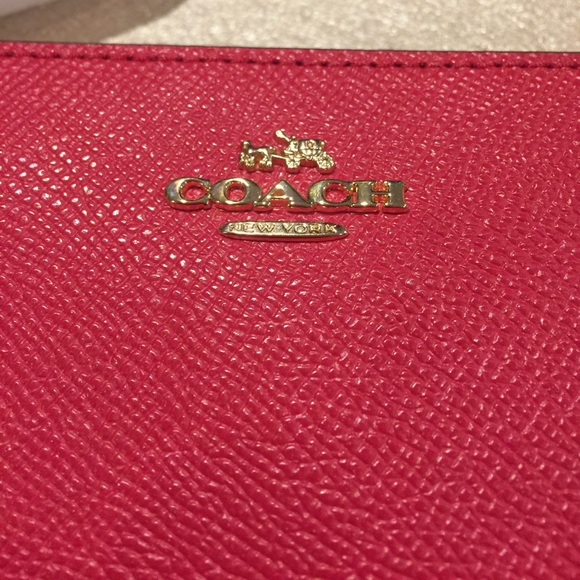 Coach Wristlet!๐ฅ๐ - Picture 2 of 3