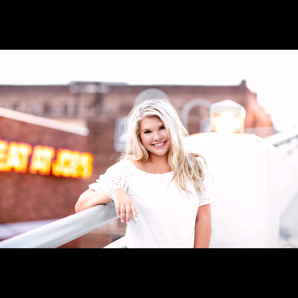 Meet your Posher, Skylar