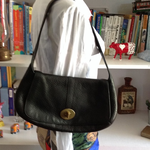 Coach Handbags - Coach shoulder purse