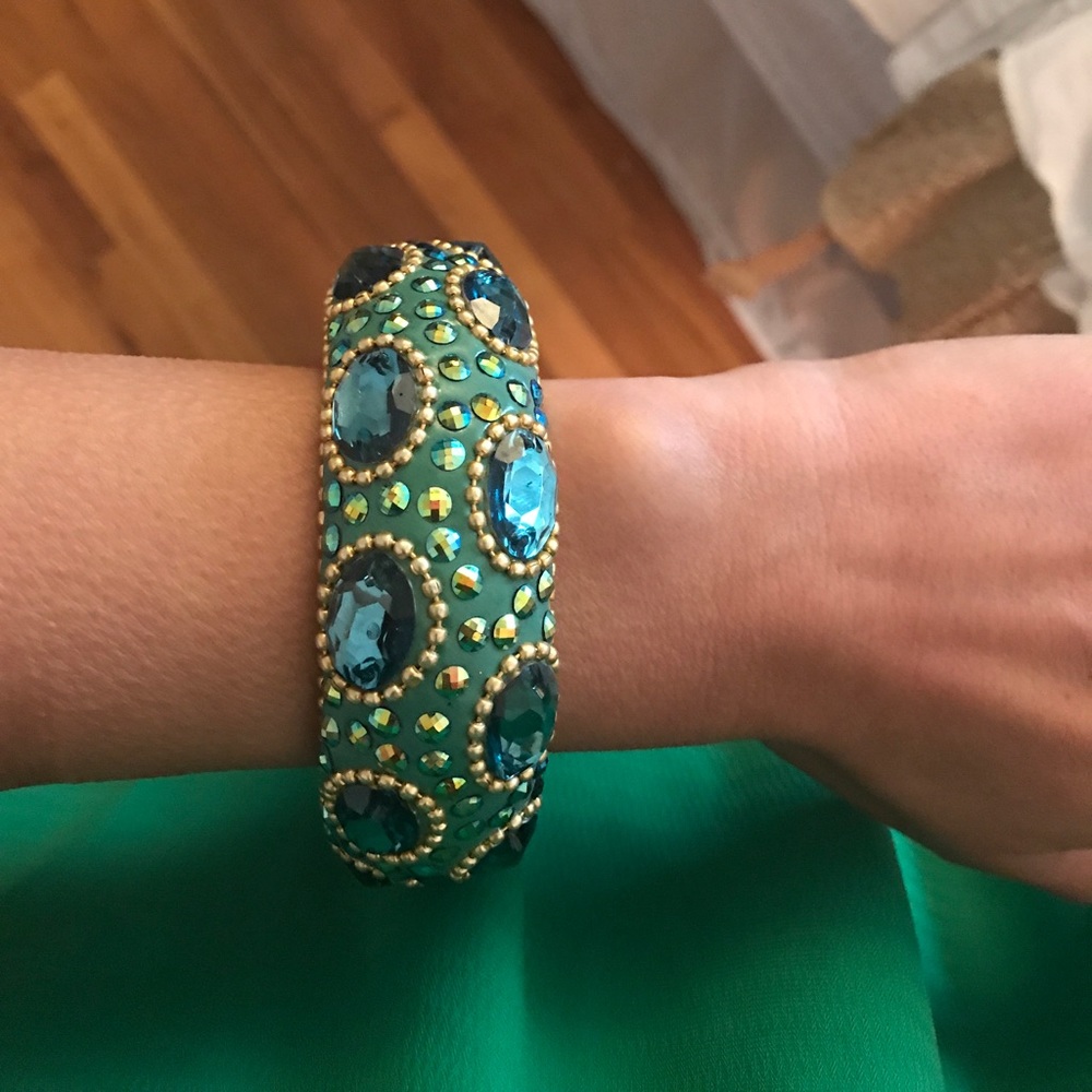 Costume bangle gold plated with aqua stones!
