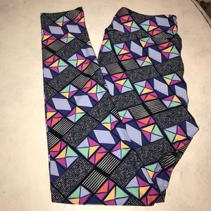 LulaRoe OS Leggings - Black w/ Bright Geo Design