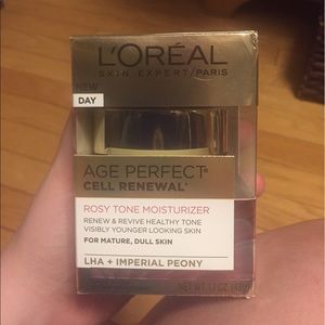 L'Oréal rosy tone moisturizer