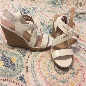 White wedges
