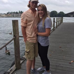 Meet your Posher, Cortney