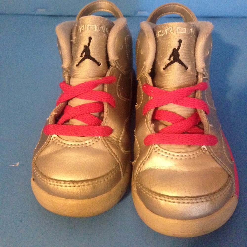 Nik AI JORDAN RETRO 6 VI- silver and pink- SIZE 8C - Picture 1 of 8