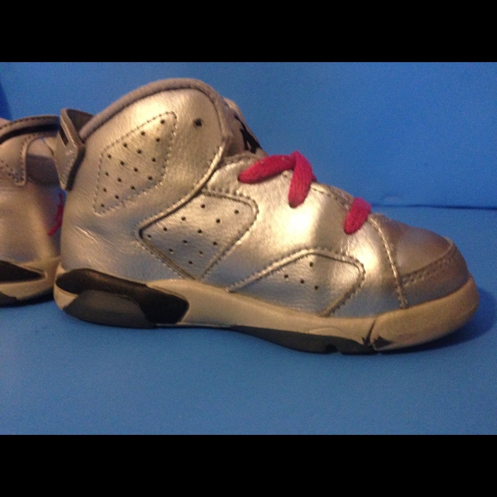 Nik AI JORDAN RETRO 6 VI- silver and pink- SIZE 8C - Picture 4 of 8