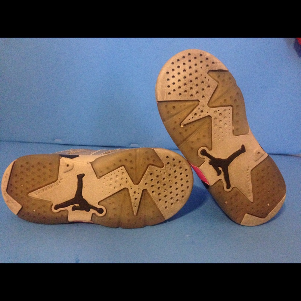 Nik AI JORDAN RETRO 6 VI- silver and pink- SIZE 8C - Picture 6 of 8