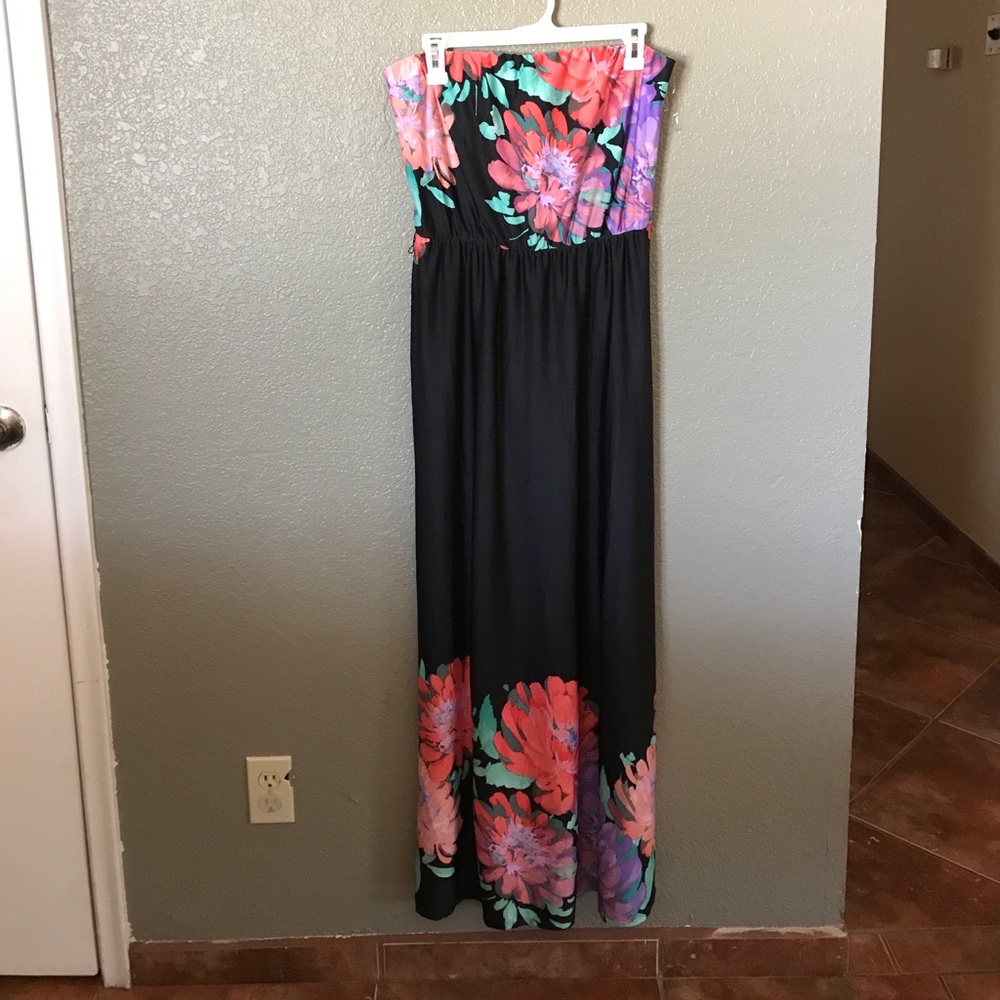 Strapless maxi dress