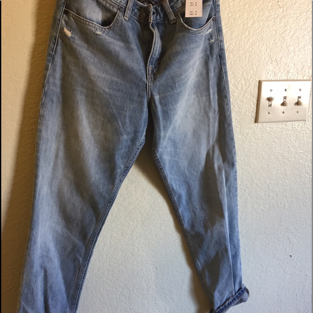 Abercrombie Acid Wash Boyfriend Jeans / size 27