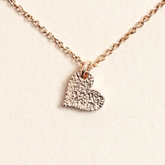Sparkling heart Pendant Necklace  - Picture 2 of 5