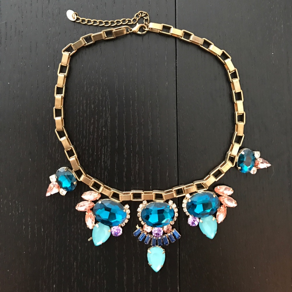 Statement necklace
