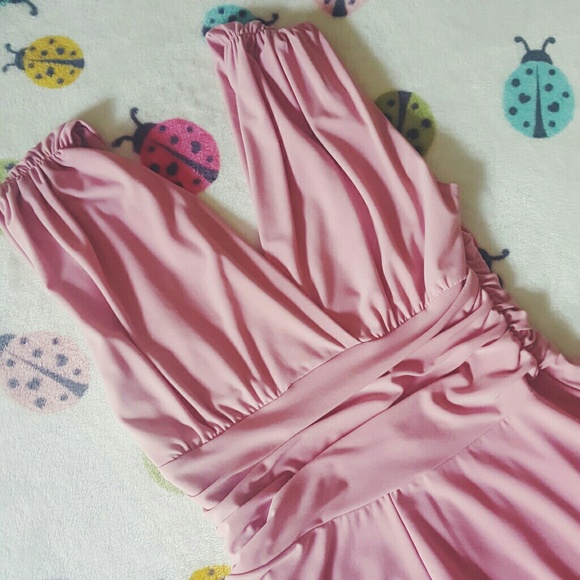 Dresses & Skirts - 💥SALE💥Light pink flowy dress