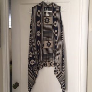 Tribal sleeveless cardigan