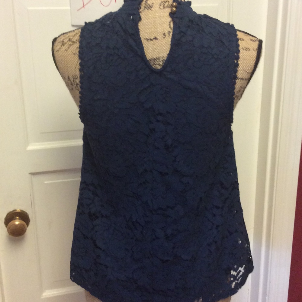 Last one small NWT flirty navy lace blouse - Picture 5 of 8
