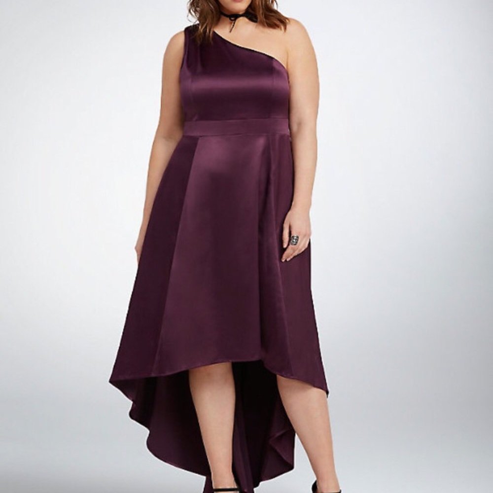 Purple one shoulder Hilo gown
