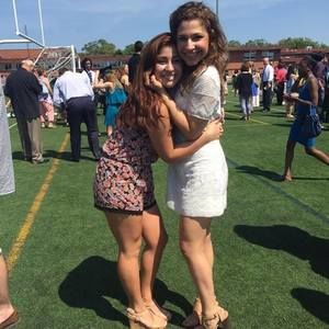 Meet your Posher, Cesia