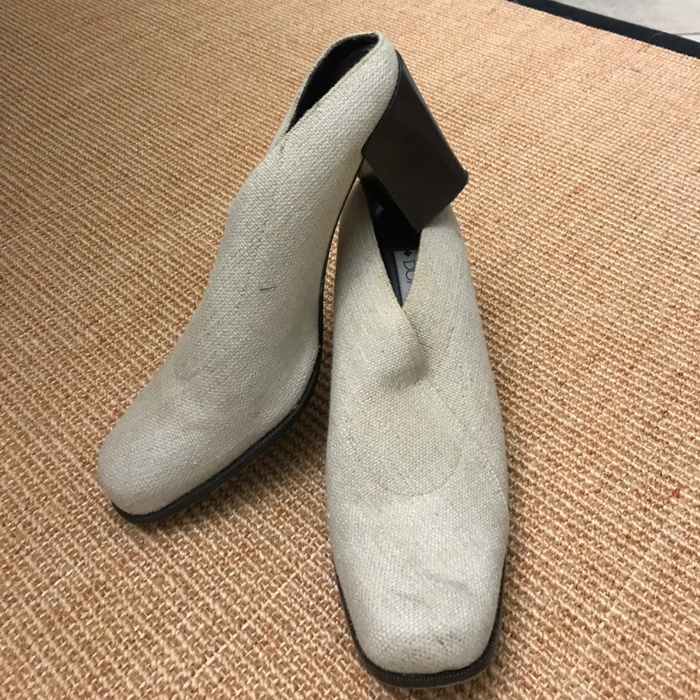 Donald Pliner mules