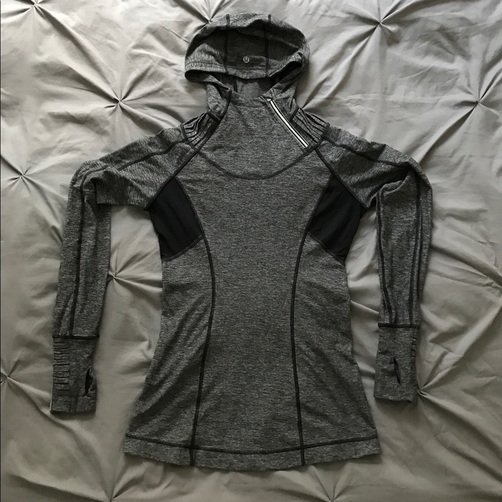 EUC lululemon running jacket!  Size 6!