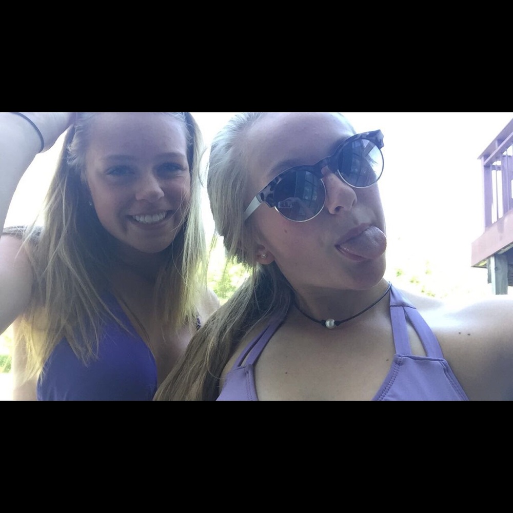 Meet your Posher, Julia