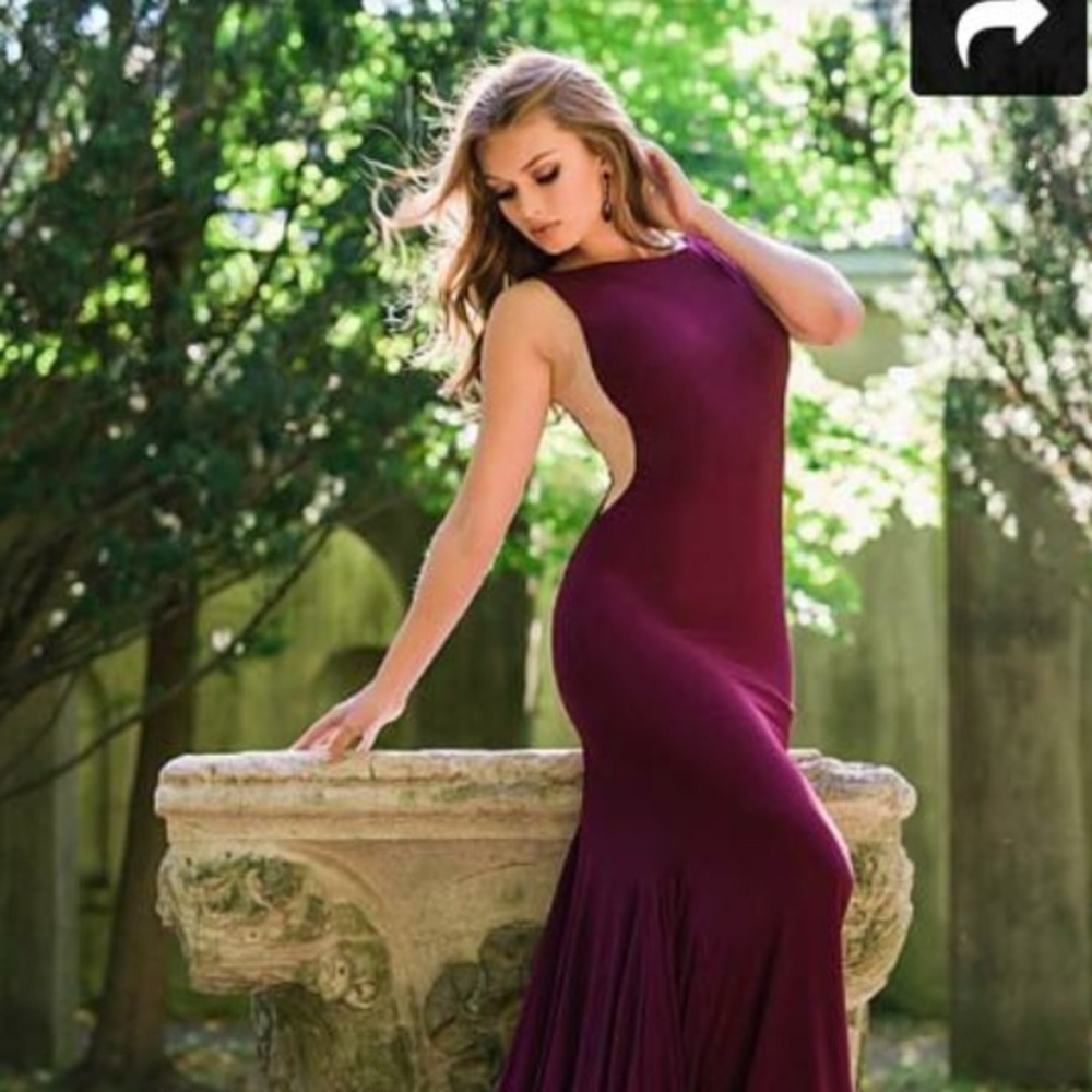 Jovanni Formal dress
